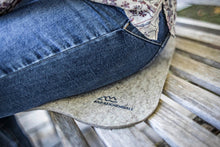 Lade das Bild in den Galerie-Viewer, Sitzkissen für unterwegs.